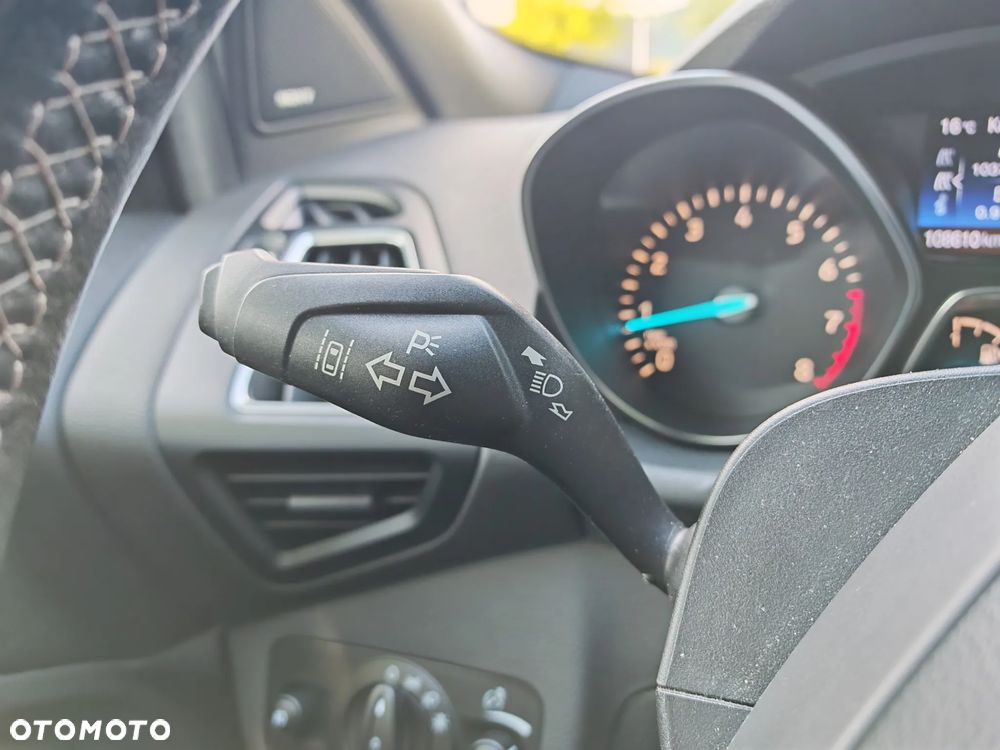 Ford Kuga 1.5 EcoBoost 2x4 ST-Line - 29