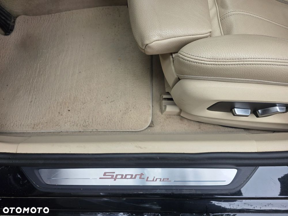 BMW Seria 5 520d xDrive Sport Line sport - 12