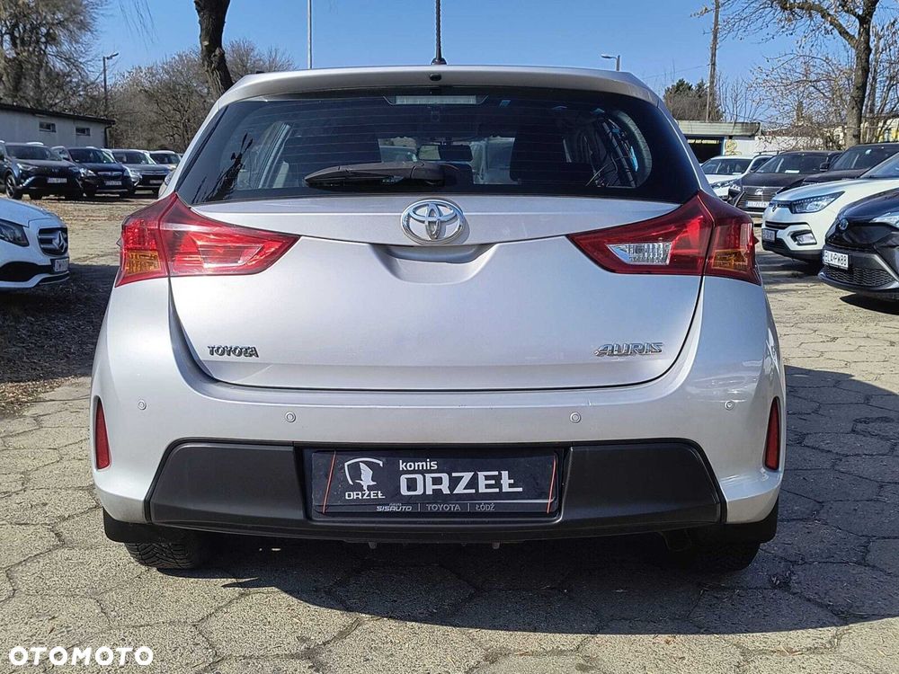 Toyota Auris - 6