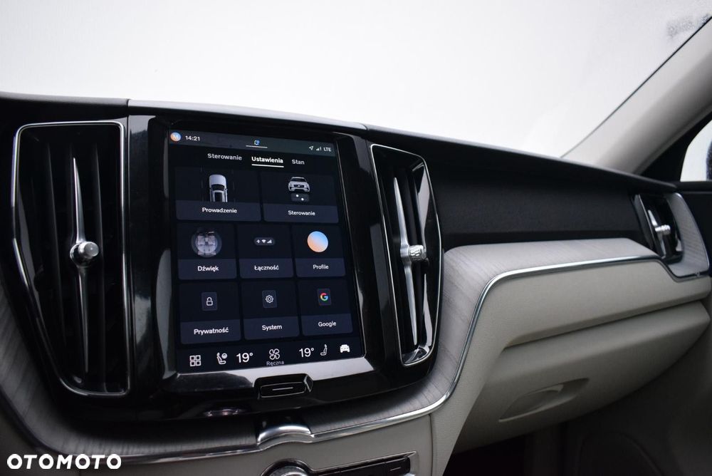 Volvo XC 60 - 30