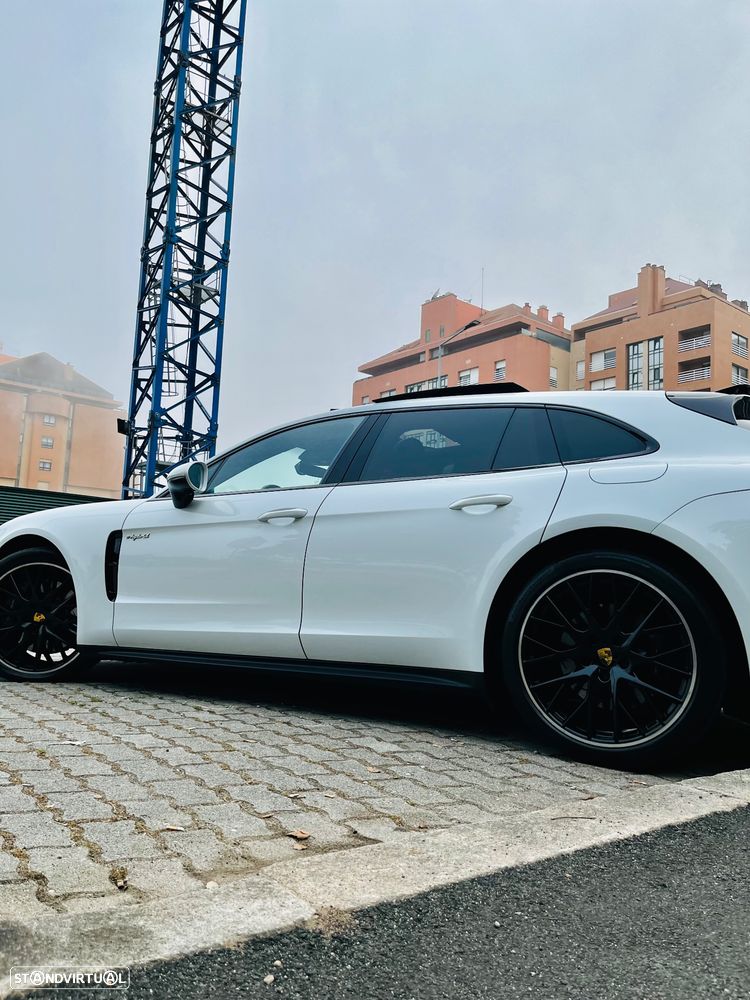 Porsche Panamera 4 E-Hybrid 10 Years Edition - 14