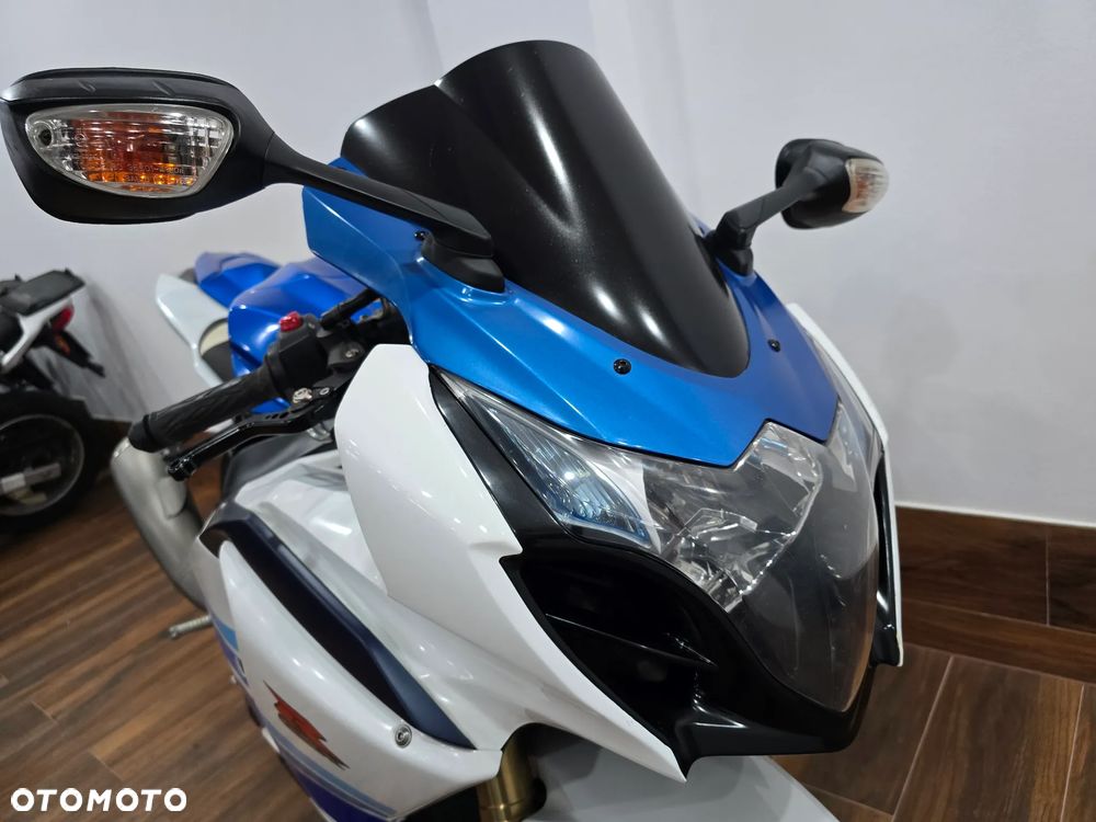 Suzuki GSX-R - 21