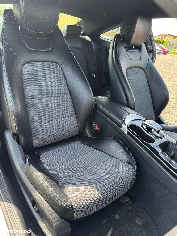 Mercedes-Benz C 220 d Coupe - 14