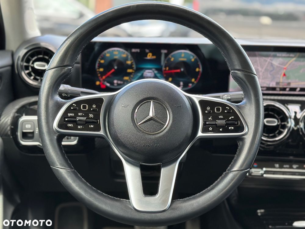 Mercedes-Benz Klasa A 200 d 8G-DCT - 16