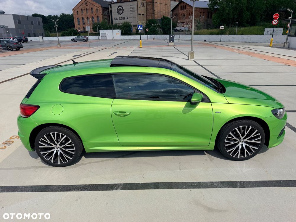 Volkswagen Scirocco 2.0 TDI Blue Motion Technologie Life - 2