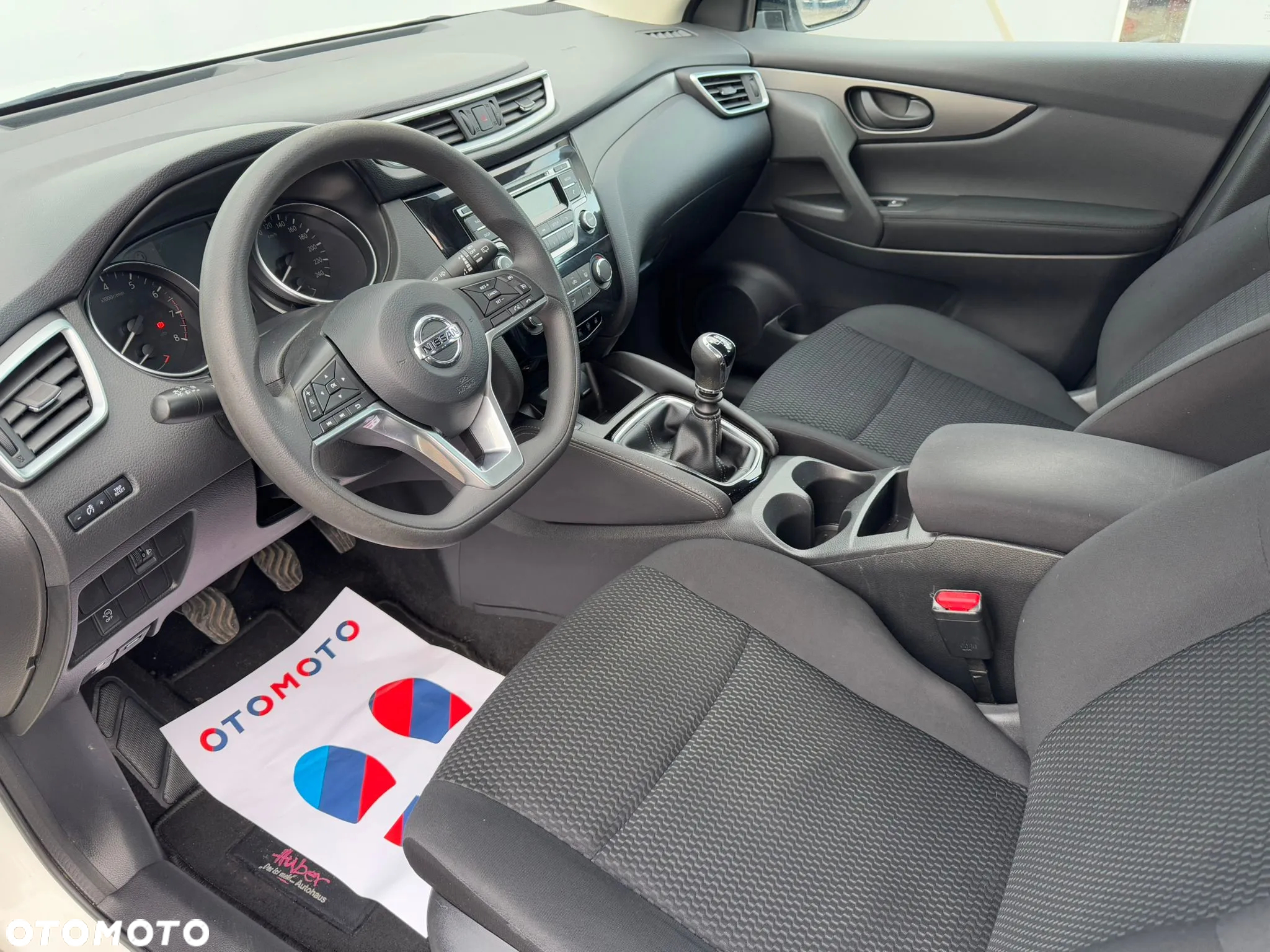 Nissan Qashqai 1.2 DIG-T N-Connecta - 18