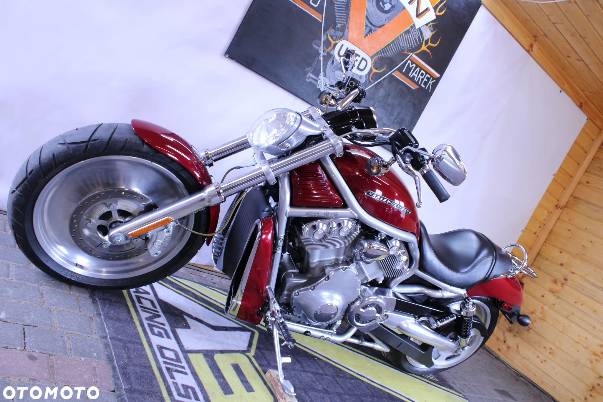 Harley-Davidson V-Rod Street Rod - 17
