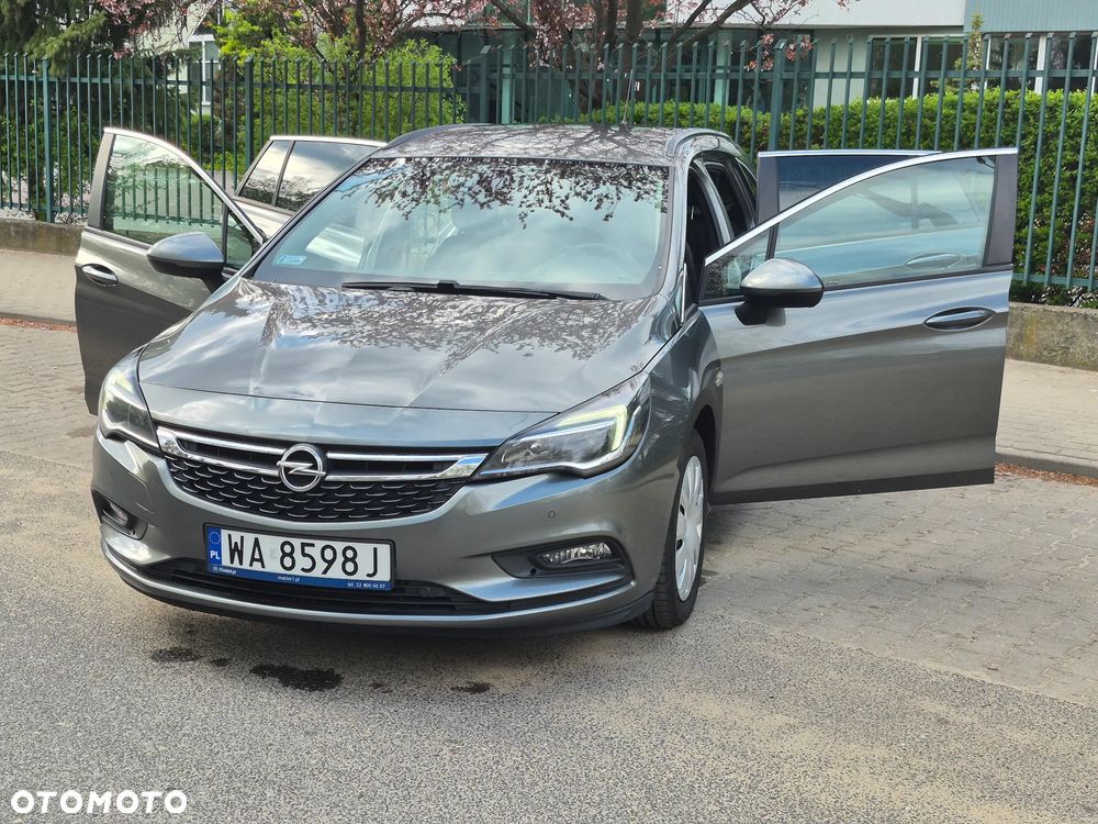 Opel Astra 1.6 CDTI Dynamic - 11