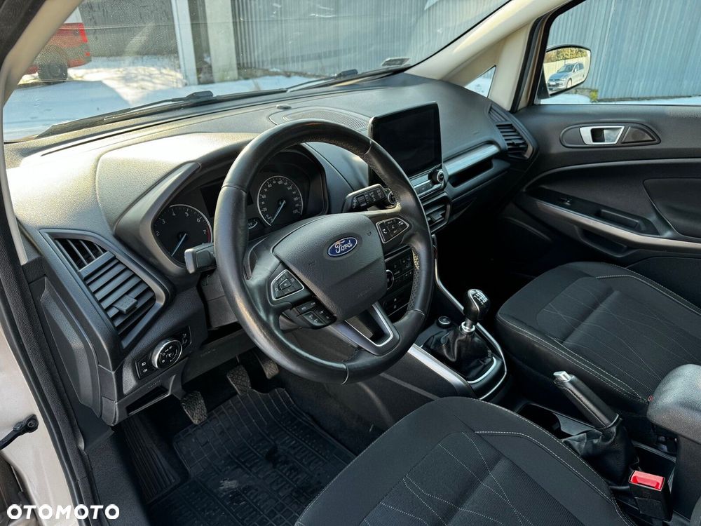 Ford EcoSport - 10