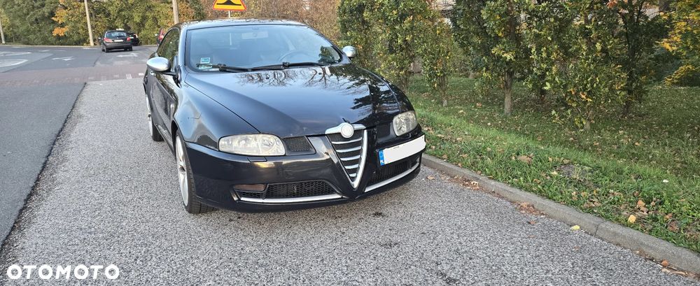 Alfa Romeo GT 1.9JTD 16V Distinctive - 9