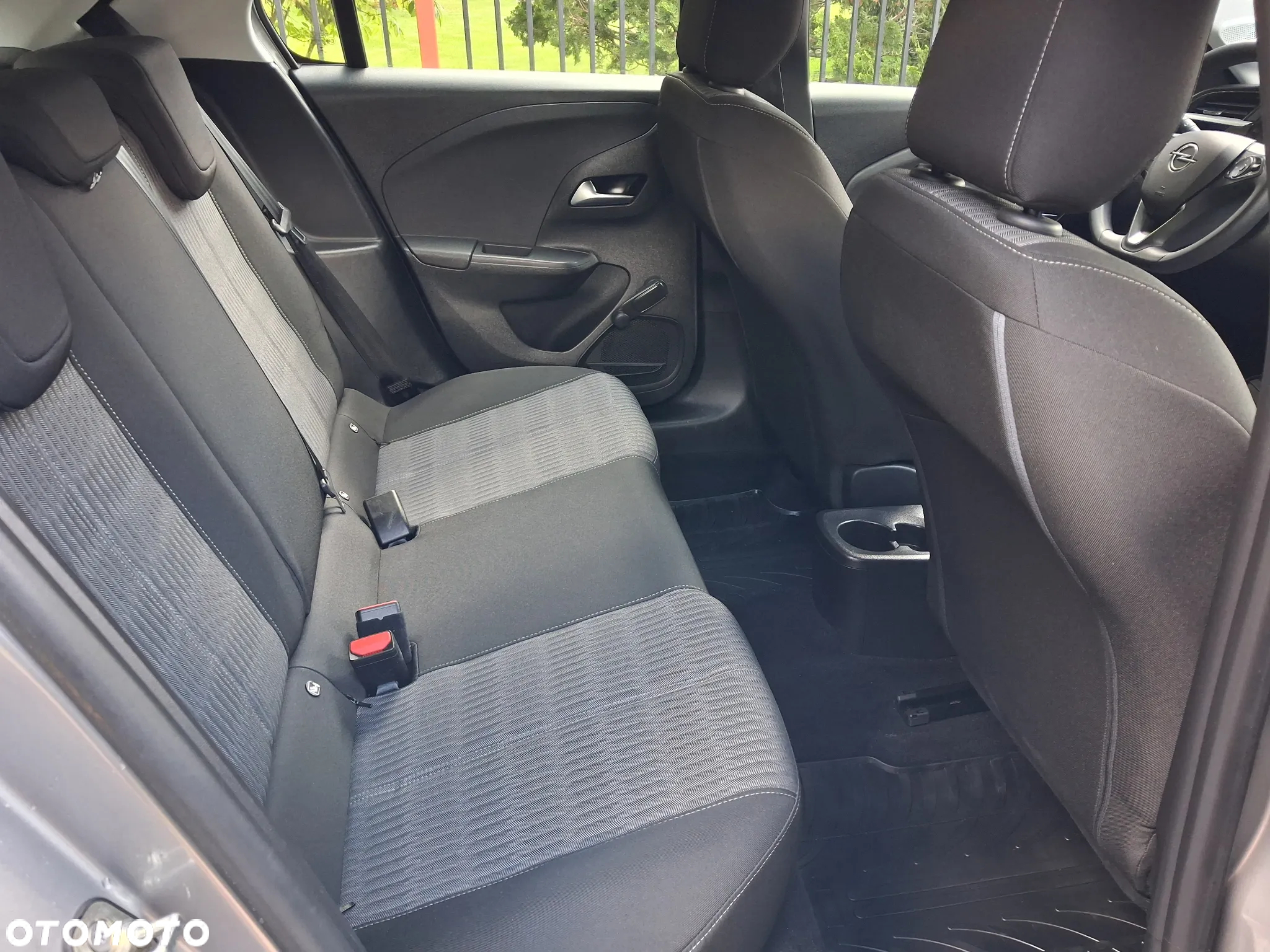Opel Corsa 1.2 Elegance S&S - 20