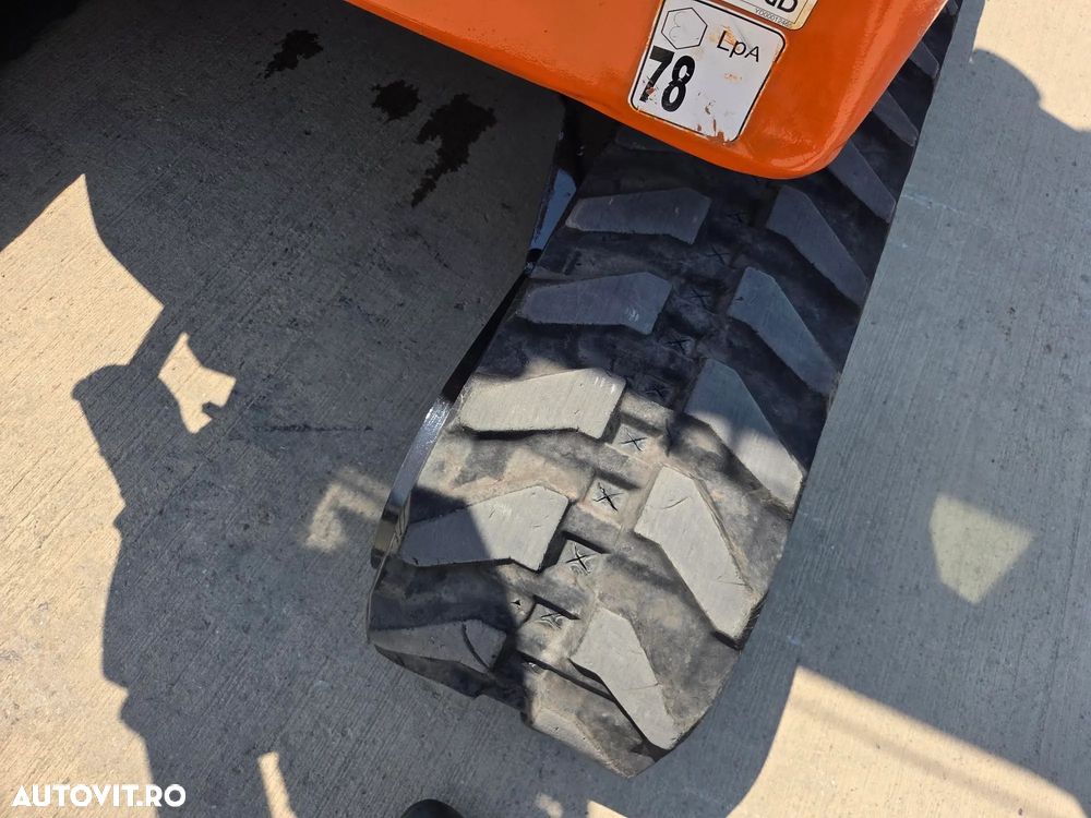 Hitachi ZX26U-6, 2,7tone, 2025, 995h, CUPLA RAPIDA HIDRAULICA+3 CUPE NOI, inst picon pe brate, senile cauciuc 90% ok, latime 1,5m, adancime sapare 3m, ridica 1,7tone, posibilitate leasing 4 ani, CA NOU-PROMOTIE 31.900 EUR+Tva - 21
