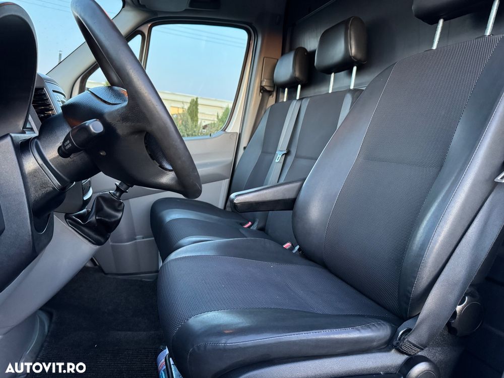Mercedes-Benz Sprinter - 5