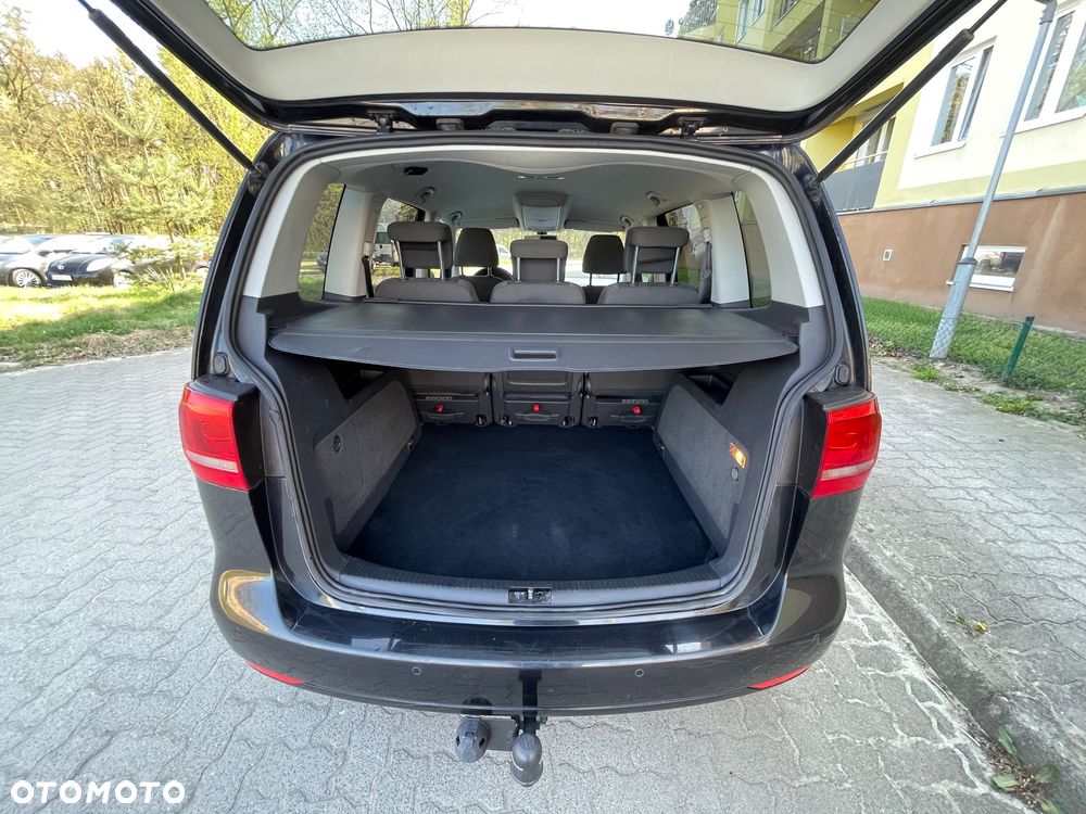 Volkswagen Touran 2.0 TDI DPF Highline DSG - 8