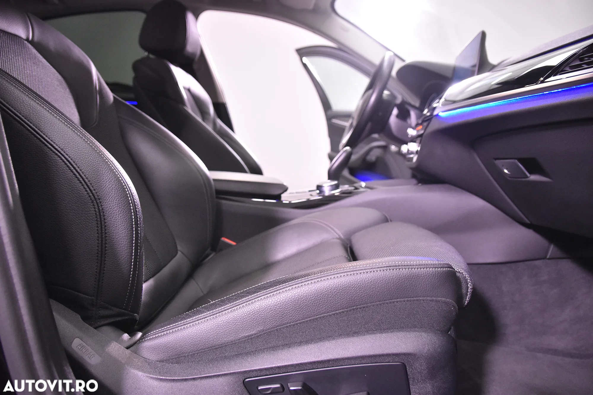 BMW Seria 5 520d Aut. Sport Line - 11