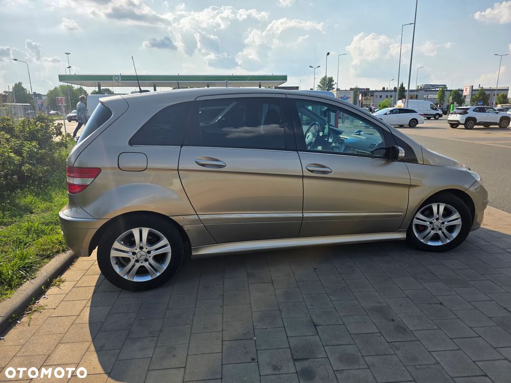 Mercedes-Benz Klasa B 180 CDI Autotronic - 4