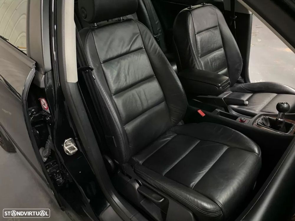 Audi A4 2.0 TDI exclusive - 18