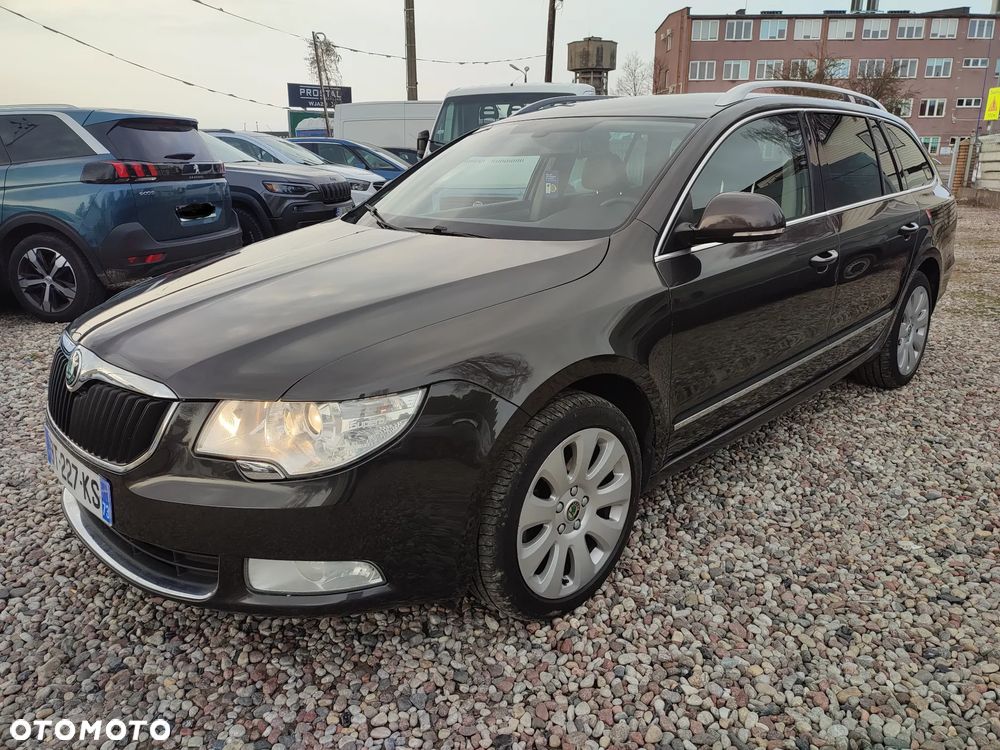 Skoda Superb 2.0 TDI DSG Exclusive - 5