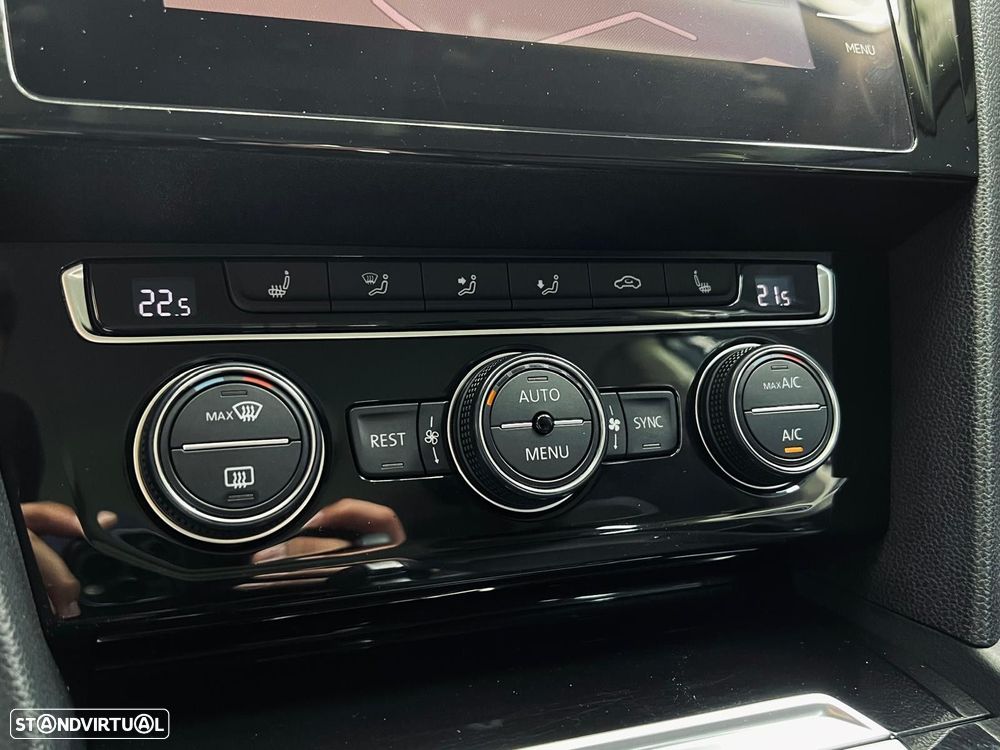 VW Passat 2.0 TDI Highline DSG - 24