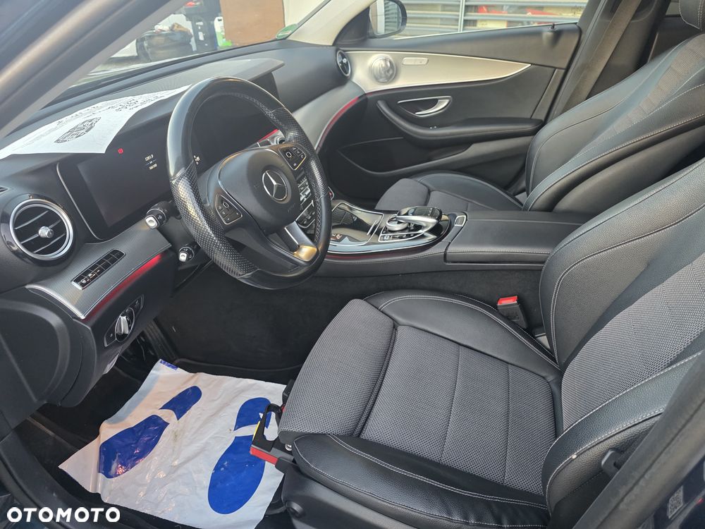 Mercedes-Benz Klasa E 200 9G-TRONIC - 21