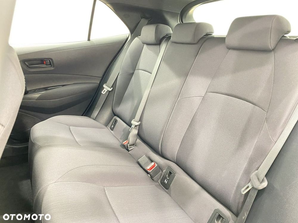 Toyota Corolla - 13