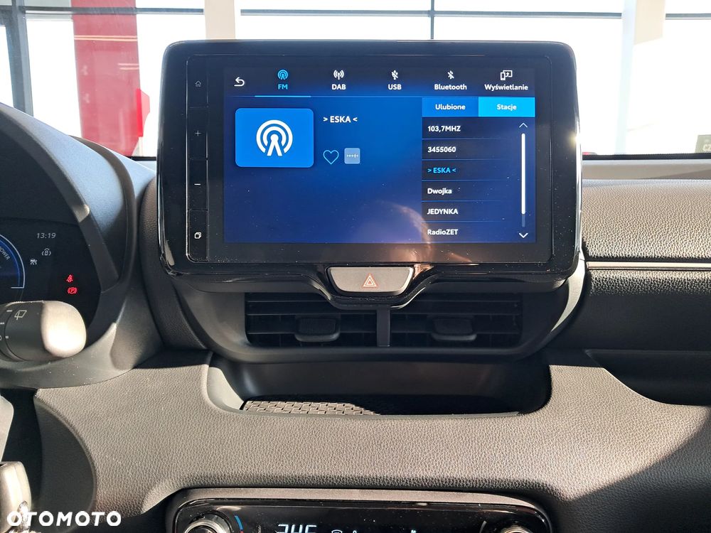 Toyota Yaris Hybrid 1.5 Style - 16