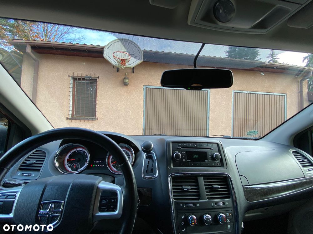 Dodge Grand Caravan ver-3-6-express - 13