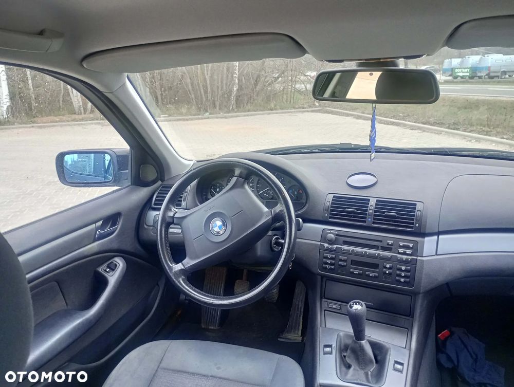 BMW Seria 3 316i - 16