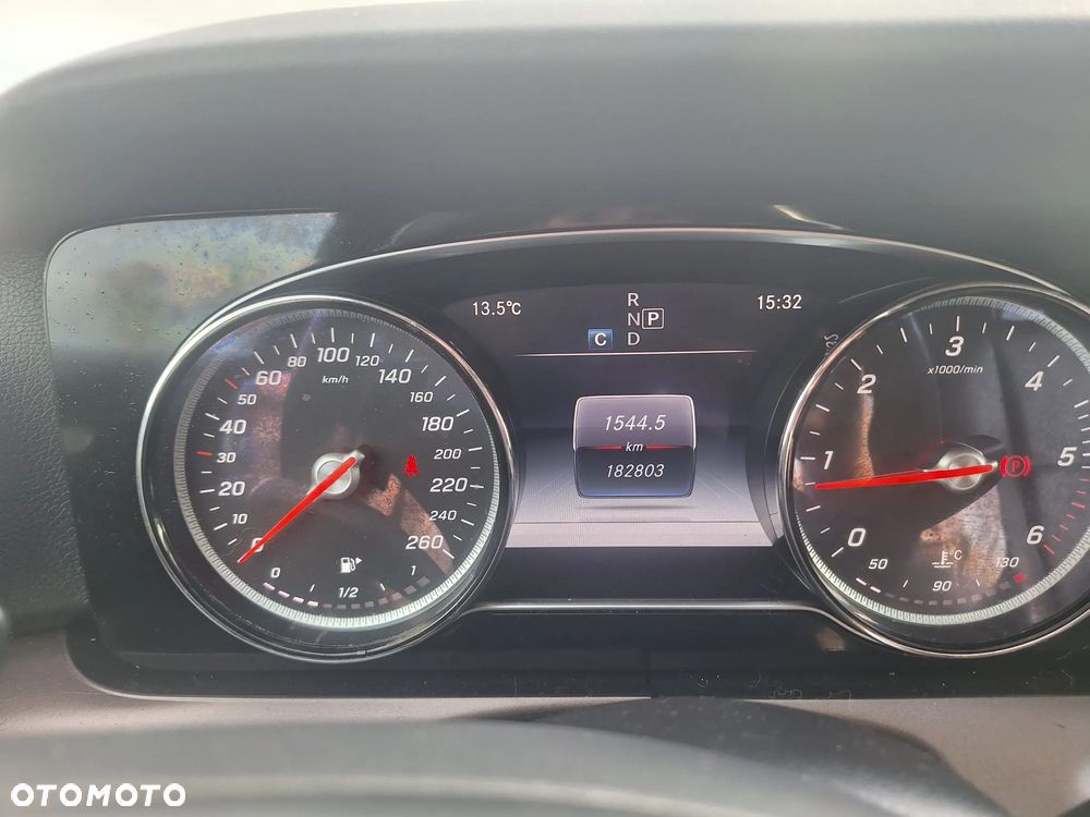 Mercedes-Benz Klasa E 200 d 9G-TRONIC - 8