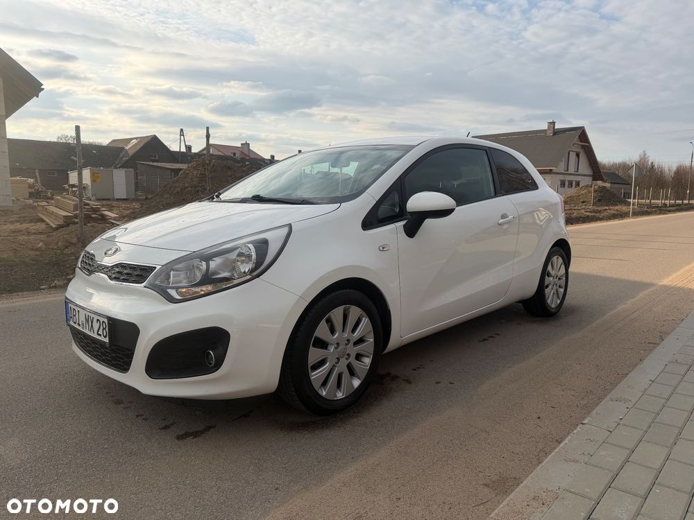 Kia Rio 1.2 Dream Team Edition - 8