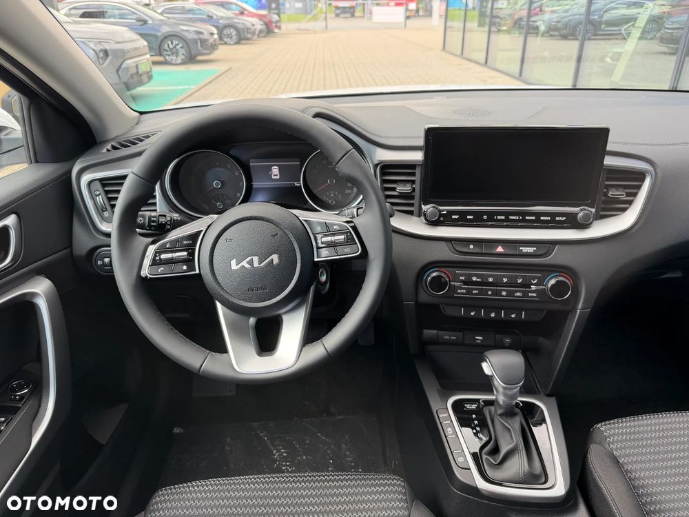 Kia XCeed 1.6 T-GDI M DCT - 14