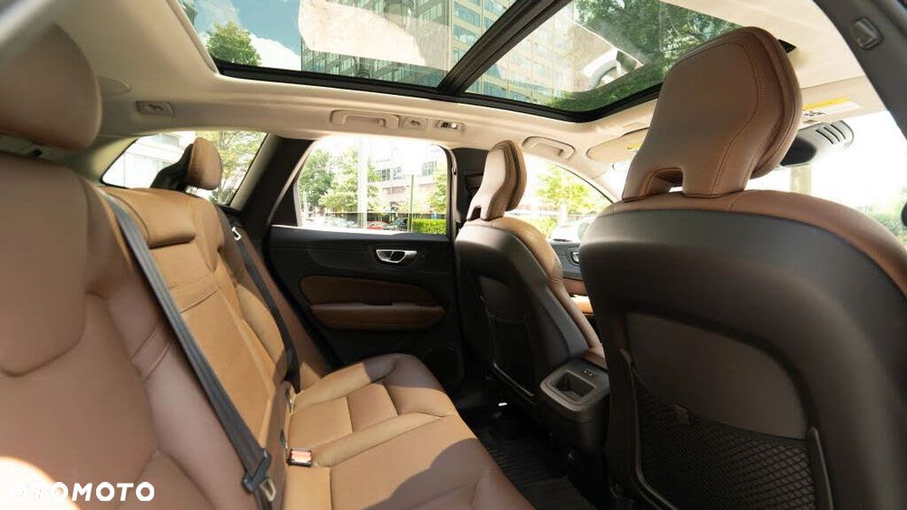 Volvo XC 60 T5 AWD Geartronic Momentum - 21