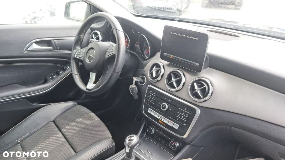 Mercedes-Benz GLA - 7