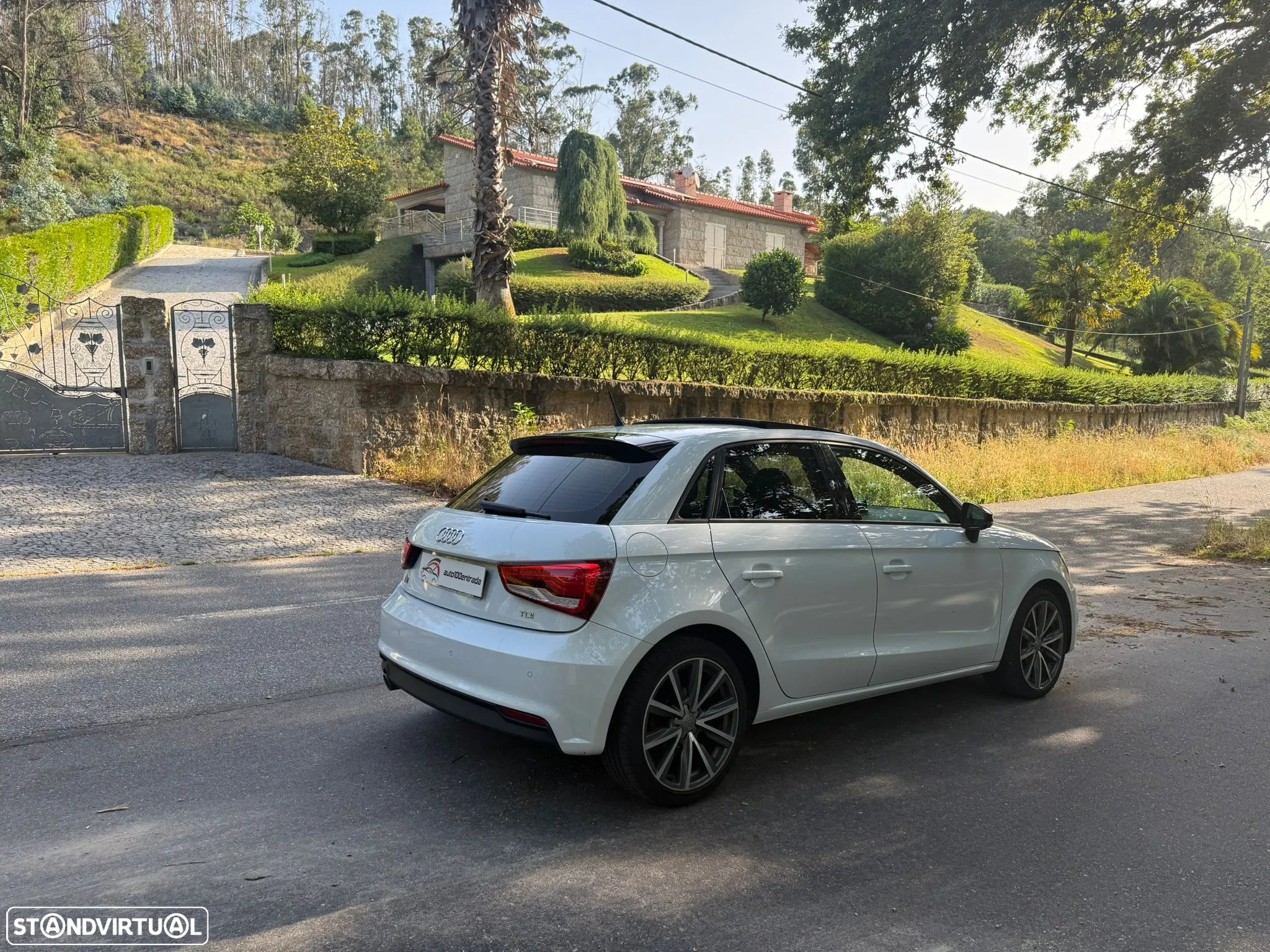 Audi A1 Sportback 1.6 TDI S line edition - 8