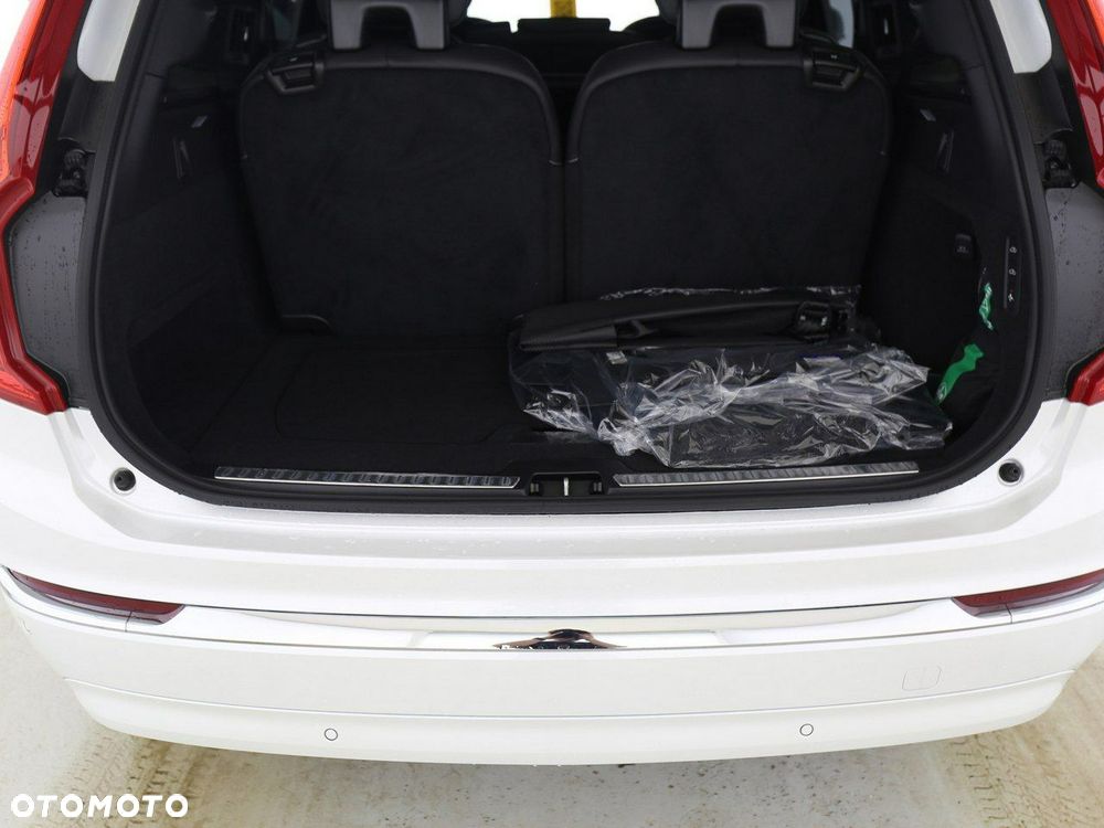 Volvo XC 90 - 7