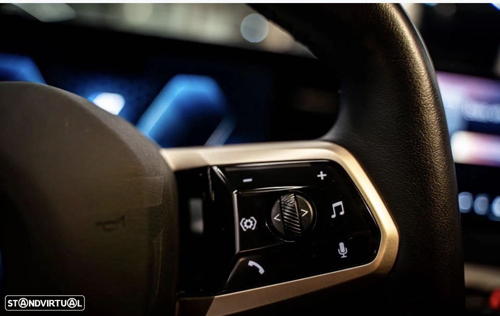 BMW iX xDrive40 — fotografia 30