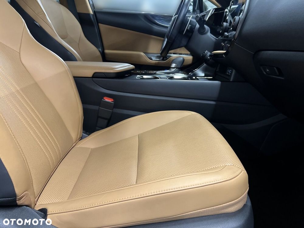 Lexus NX - 16