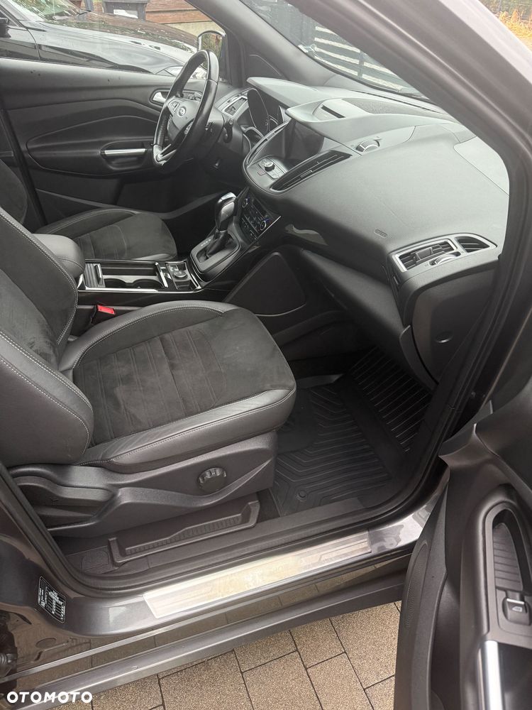 Ford Kuga 2.0 TDCi AWD ST-Line - 21