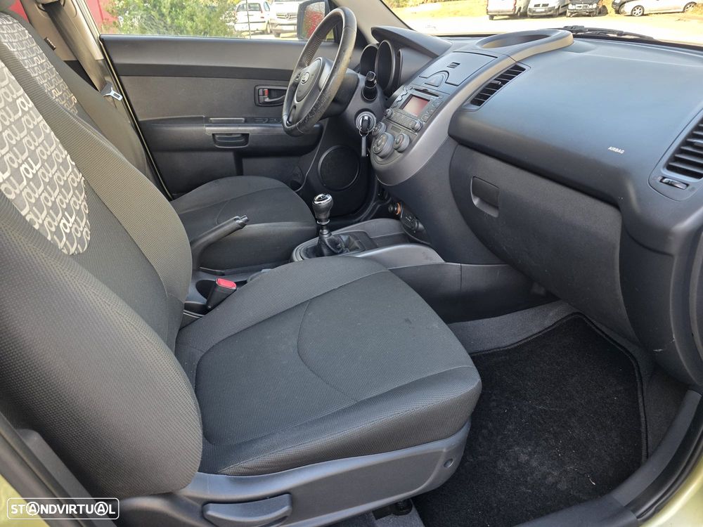 Kia Soul 1.6 CRDi EX - 9