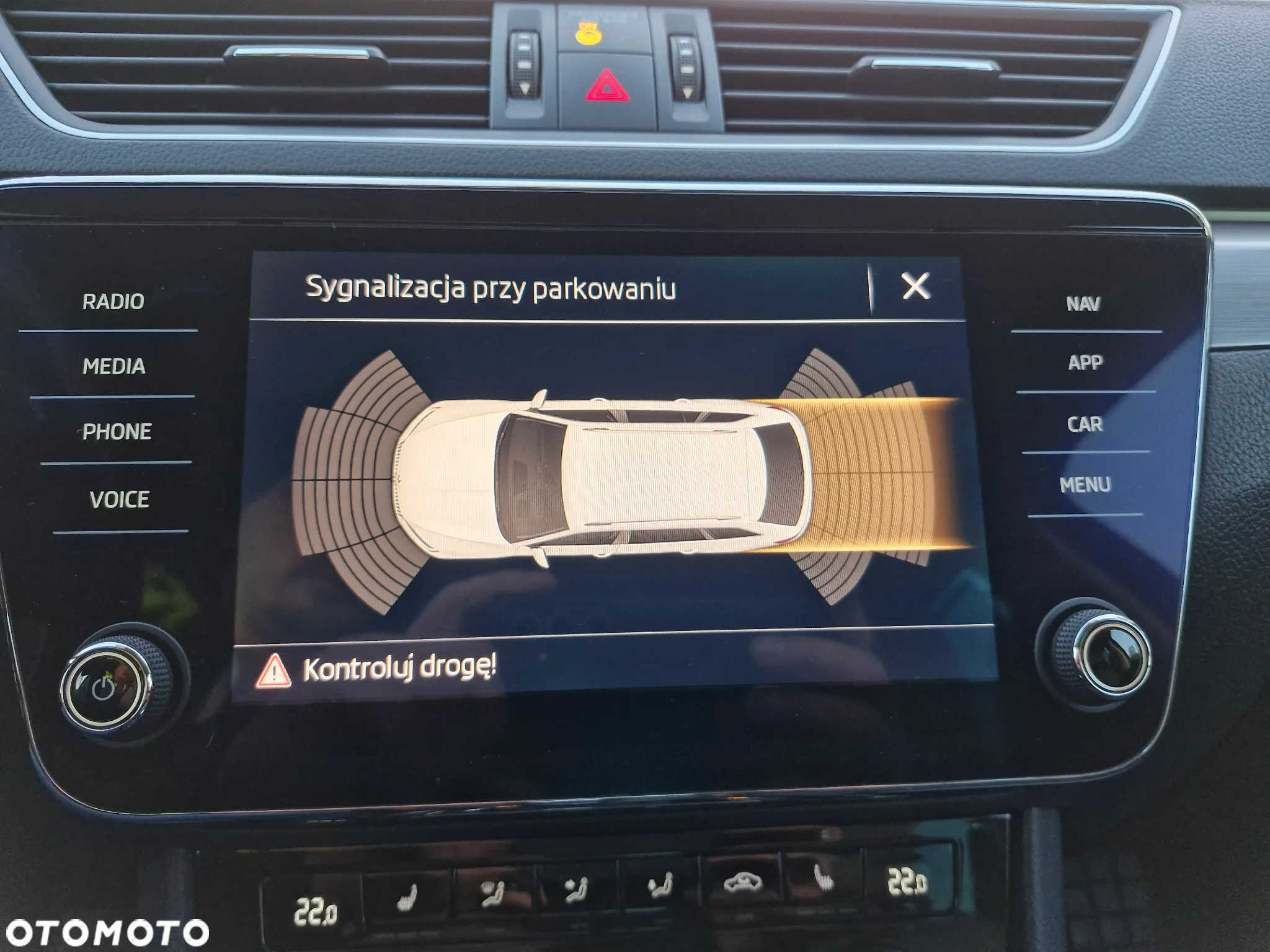 Skoda Superb 2.0 TDI SCR Style DSG - 27