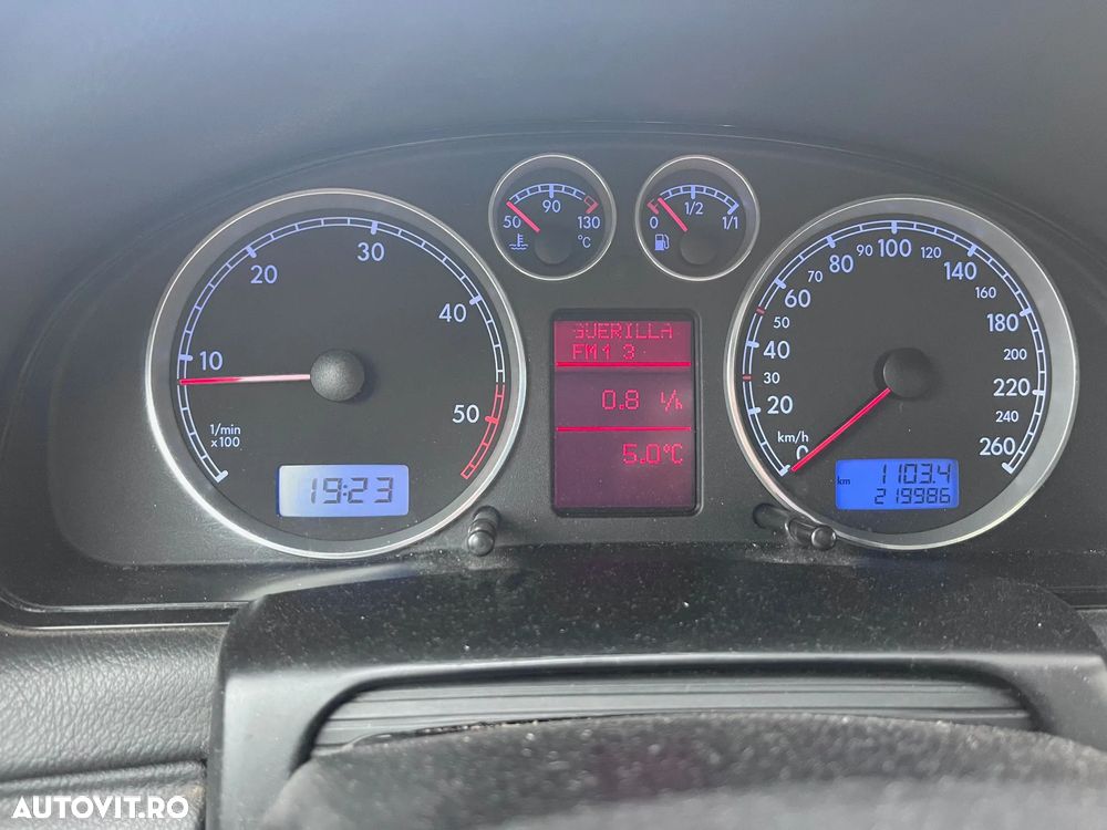 Volkswagen Passat 1.9TDI Basis - 6