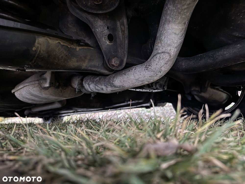 Mercedes-Benz W124 (1984-1993) - 25