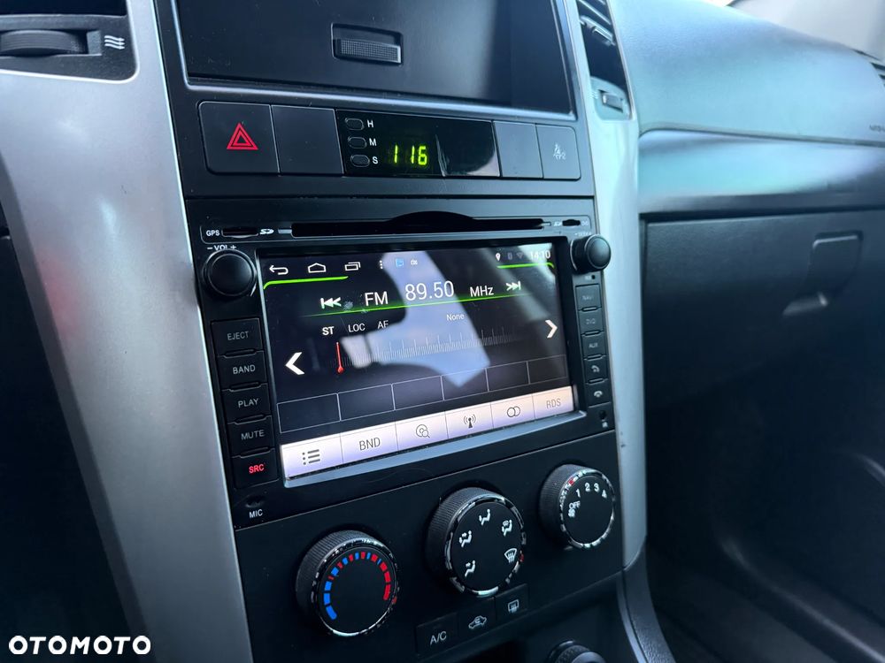 Chevrolet Captiva - 22