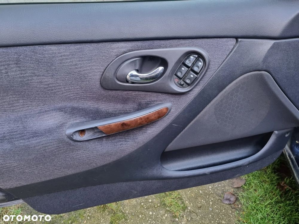 Ford Mondeo 2.0 Ghia - 22