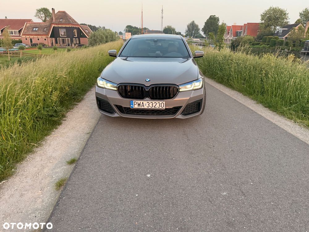 BMW Seria 5 520d MHEV M Sport sport - 2