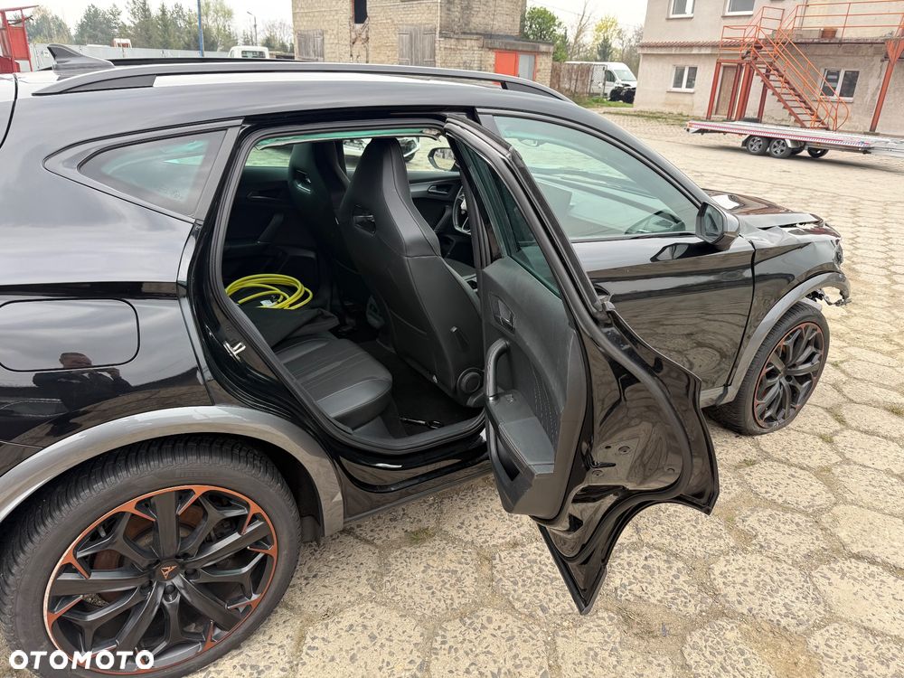 Cupra Formentor 1.4 e-Hybrid DSG Tribe Edition - 17