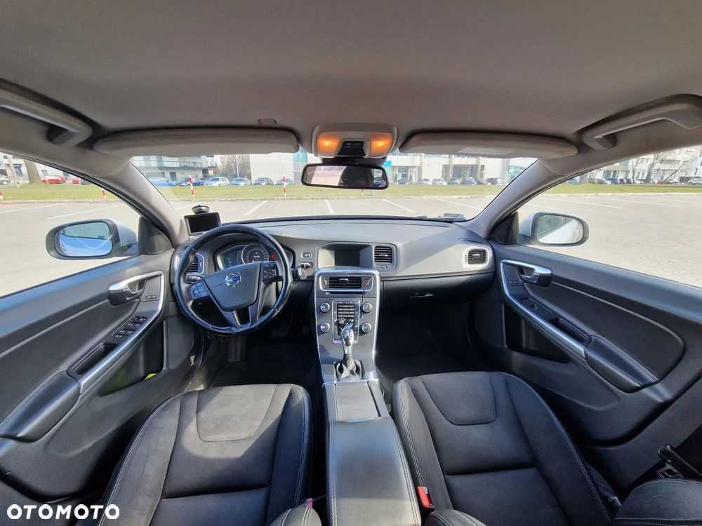 Volvo V60 D4 Drive-E Kinetic - 3