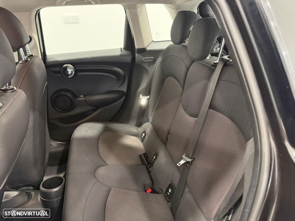 MINI 5 Portas One D - 5