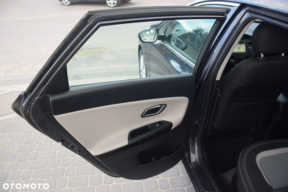 Kia Ceed 1.6 CRDi XL - 31