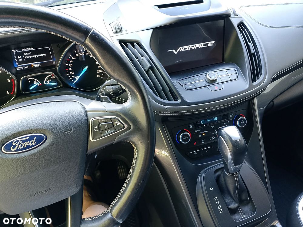 Ford Kuga 2.0 TDCi 4x4 Vignale - 13